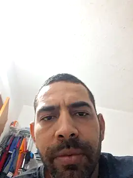 Snapshot of Alsaud1106 chatting on 03/11/25, 02:18 Alsaud1106 online show from 03/11/25, 02:18