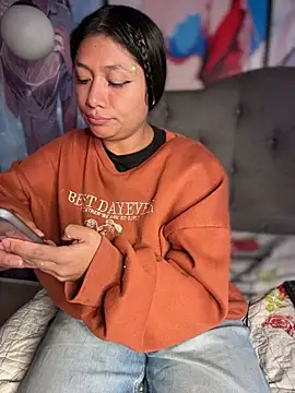 Im Little online show from 03/17/26, 03:00