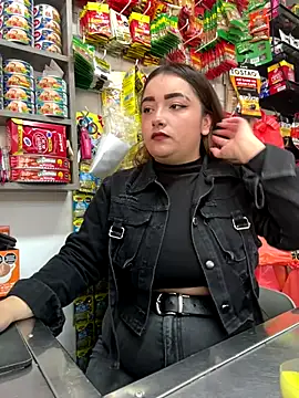 Snapshot of Tatiana_O chatting on 10/27/25, 04:11 Tatiana O online show from 10/27/25, 04:11