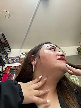 Snapshot of Tatiana_O chatting on 11/06/25, 04:19 Tatiana O online show from 11/06/25, 04:19