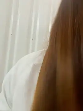 Snapshot of Tatiana_O chatting on 11/19/25, 03:12 Tatiana O online show from 11/19/25, 03:12