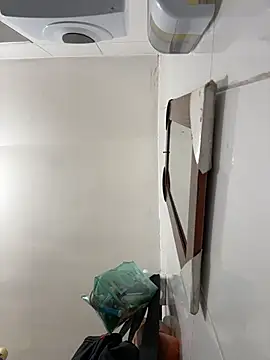 Snapshot of Tatiana_O chatting on 11/20/25, 04:07 Tatiana O online show from 11/20/25, 04:07