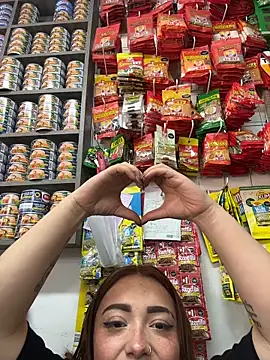 Snapshot of Tatiana_O chatting on 12/15/25, 04:11 Tatiana O online show from 12/15/25, 04:11