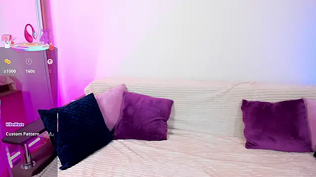 MelodyHudson online show from 10/25/25, 08:22