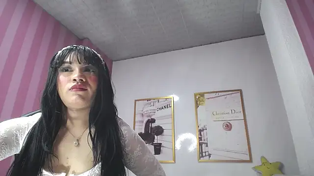 Snapshot of Laia_angel_b chatting on 03/14/25, 06:53 Laia angel b online show from 03/14/25, 06:53