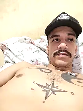 gatobranco001 online show from 03/15/25, 02:56