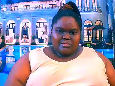 EbonyHotBuns online show from 04/23/26, 12:29