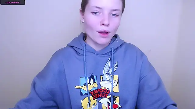 Snapshot of MissOliviaa_ chatting on 01/30/25, 09:36 MissOliviaa  online show from 01/30/25, 09:36