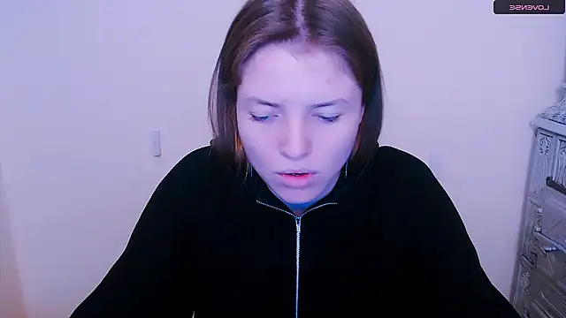 Snapshot of MissOliviaa_ chatting on 02/01/25, 04:22 MissOliviaa  online show from 02/01/25, 04:22