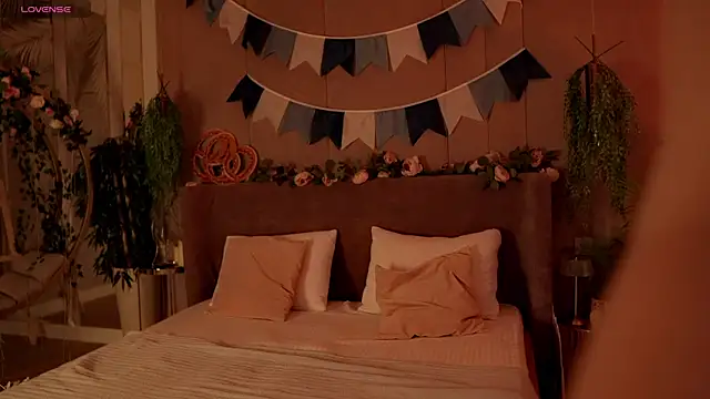 Snapshot of Smiley_Mia chatting on 10/05/25, 05:17 Smiley Mia online show from 10/05/25, 05:17