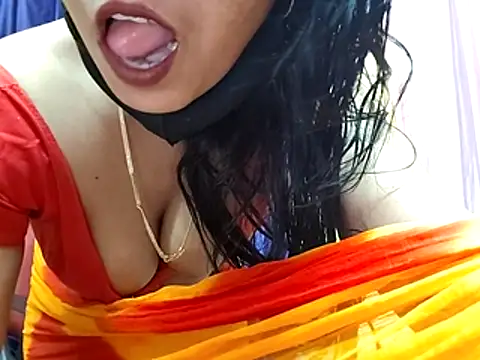 poojaxxx65 online show from 04/04/26, 10:29