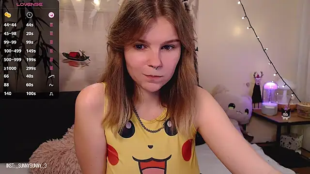 Snapshot of Moona_xx chatting on 12/06/24, 09:24 Moona xx online show from 12/06/24, 09:24