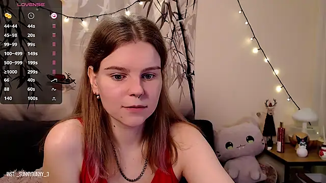 Snapshot of Moona_xx chatting on 01/22/25, 09:21 Moona xx online show from 01/22/25, 09:21