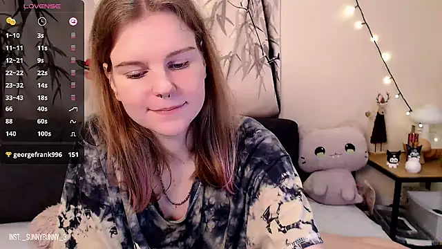 Snapshot of Moona_xx chatting on 01/28/25, 12:47 Moona xx online show from 01/28/25, 12:47