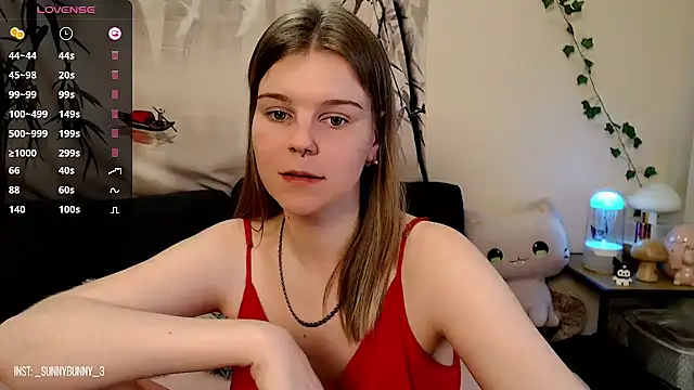 Snapshot of Moona_xx chatting on 03/09/25, 11:03 Moona xx online show from 03/09/25, 11:03