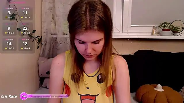 Snapshot of Moona_xx chatting on 09/08/25, 10:42 Moona xx online show from 09/08/25, 10:42