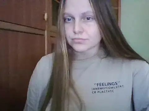 Evasapples online show from 12/12/24, 05:37