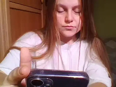 Evasapples online show from 12/22/24, 10:49