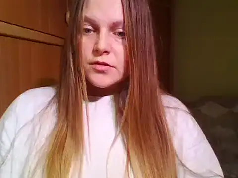 Evasapples online show from 12/22/24, 01:55