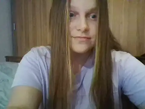 Evasapples online show from 03/15/25, 09:27