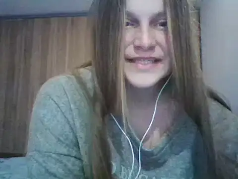 Evasapples online show from 03/21/25, 04:51