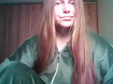 Evasapples online show from 10/12/25, 12:04