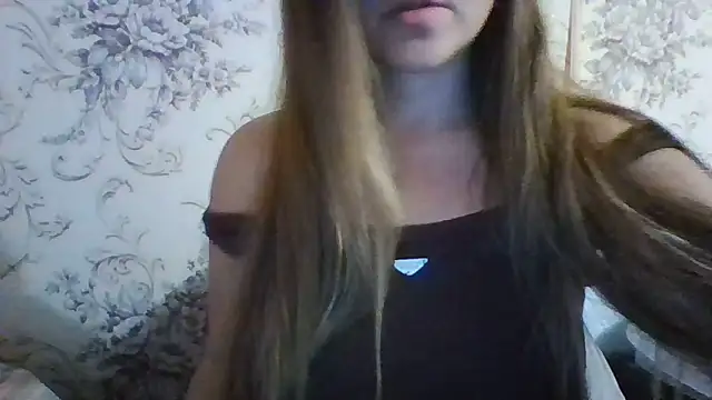 Snapshot of Evasapples chatting on 06/28/26, 06:47 Evasapples online show from 06/28/26, 06:47