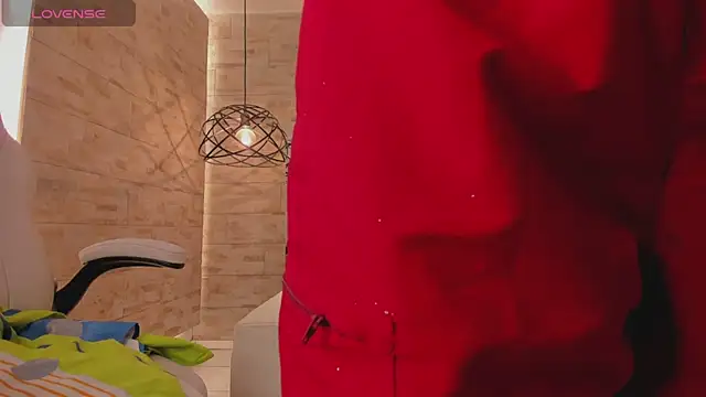 dorothy vegga online show from 03/15/25, 02:56