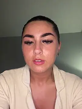 Snapshot of clobunny10 chatting on 03/02/26, 07:54 clobunny10 online show from 03/02/26, 07:54