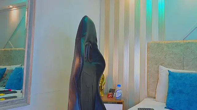 Tayra Pradit online show from 05/31/26, 05:42