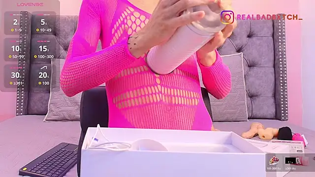 Realbadbxtch online show from 01/16/26, 01:48