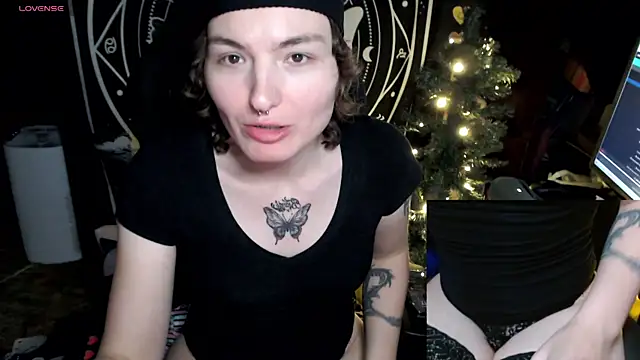 Snapshot of BrandiWRLD_999 chatting on 12/13/24, 05:38 BrandiWRLD 999 online show from 12/13/24, 05:38