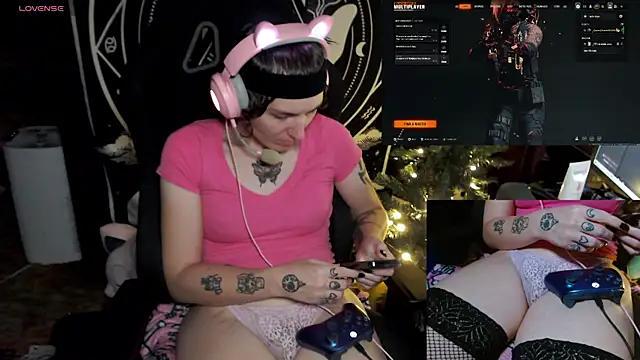 Snapshot of BrandiWRLD_999 chatting on 12/16/24, 11:07 BrandiWRLD 999 online show from 12/16/24, 11:07