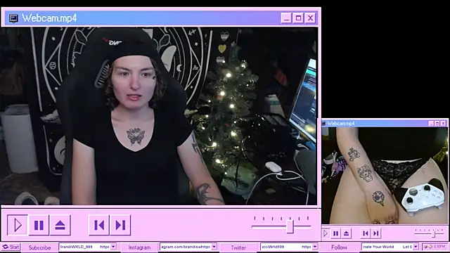 Snapshot of BrandiWRLD_999 chatting on 01/11/25, 12:12 BrandiWRLD 999 online show from 01/11/25, 12:12