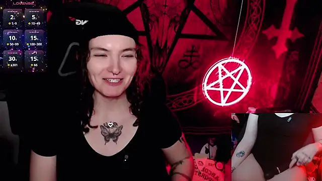 BrandiWRLD 999 online show from 10/24/25, 06:37