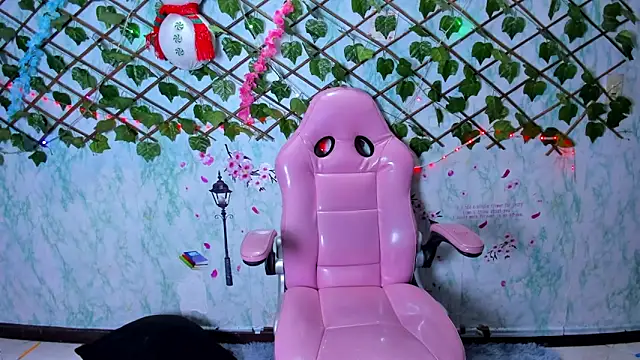 Snapshot of Pamesmith chatting on 12/17/25, 03:45 Pamesmith online show from 12/17/25, 03:45