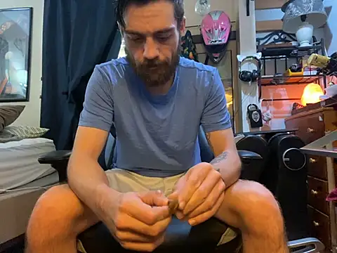 slutty guy12 online show from 03/16/25, 04:34