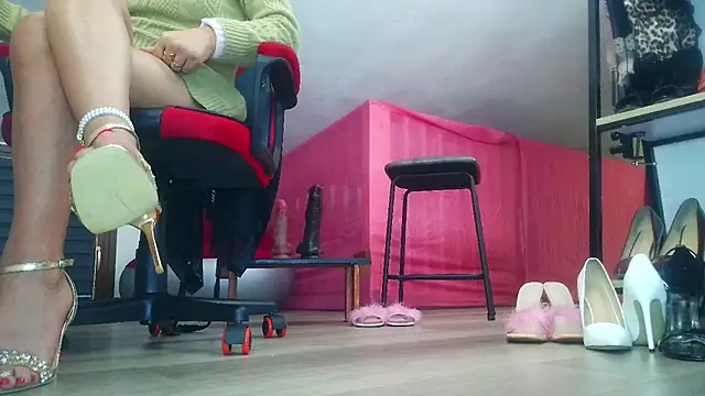 Jbisex online show from 12/14/25, 01:11