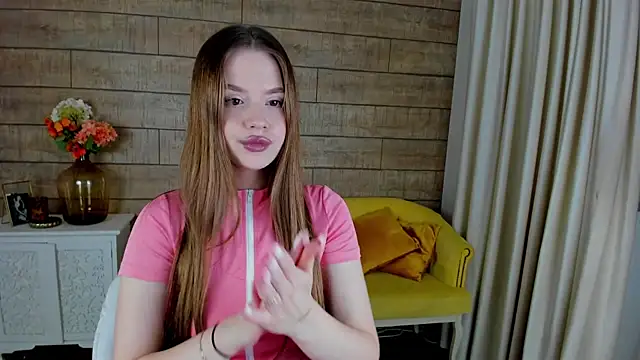 MilanaBalmain online show from 01/27/25, 10:38