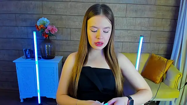 MilanaBalmain online show from 02/01/25, 02:24