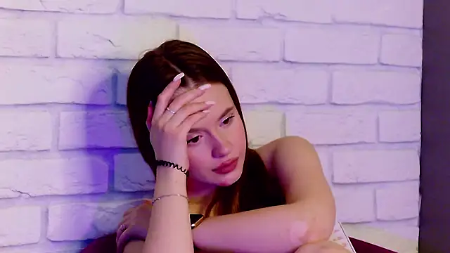 MilanaBalmain online show from 02/06/25, 01:49