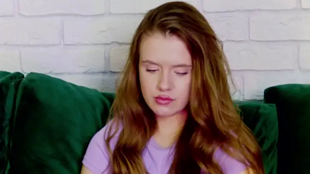 MilanaBalmain online show from 02/18/25, 03:21