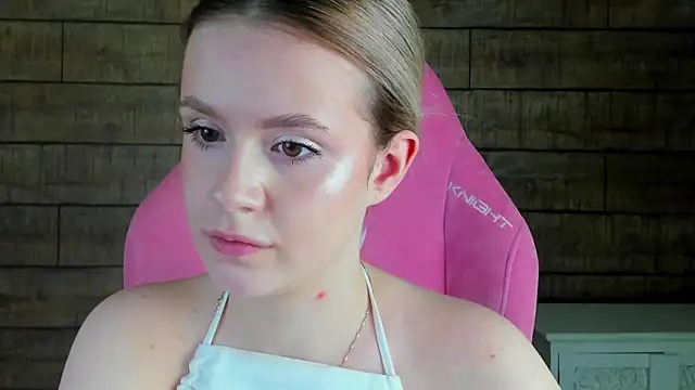 MilanaBalmain online show from 03/02/26, 08:32