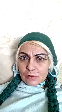 Gardener of Illusions online show from 02/23/25, 05:39