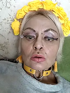 Gardener of Illusions online show from 10/18/25, 03:20