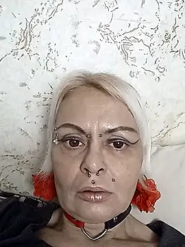 Gardener of Illusions online show from 11/08/25, 04:18