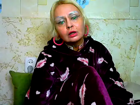 Gardener of Illusions online show from 01/19/26, 04:33