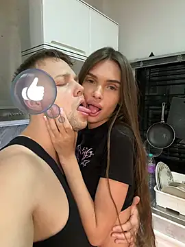 Snapshot of dreamgirls100 chatting on 01/07/25, 10:19 dreamgirls100 online show from 01/07/25, 10:19