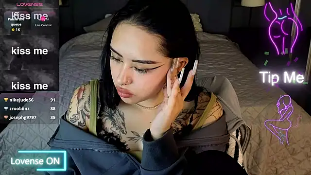 baby  kim online show from 12/19/25, 08:43