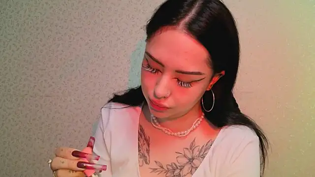 baby  kim online show from 05/20/26, 10:27